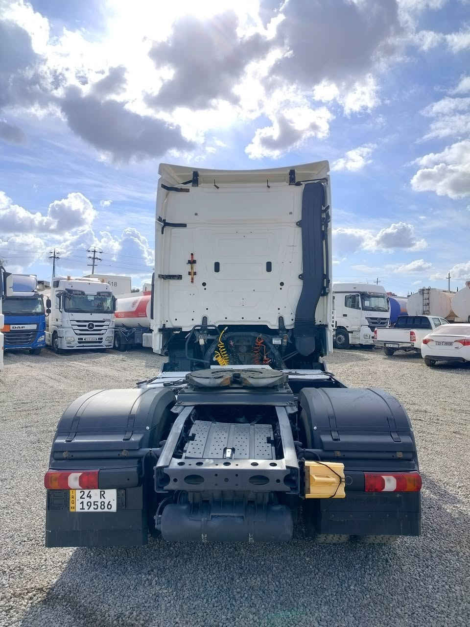 للبيع موديل 2016 فول موسفات حجم 1845 مكفول سياره رقم دهوك بس راس 
***********
***********
سياره موجود في معرض اربيل في قضاء خبات 📍
