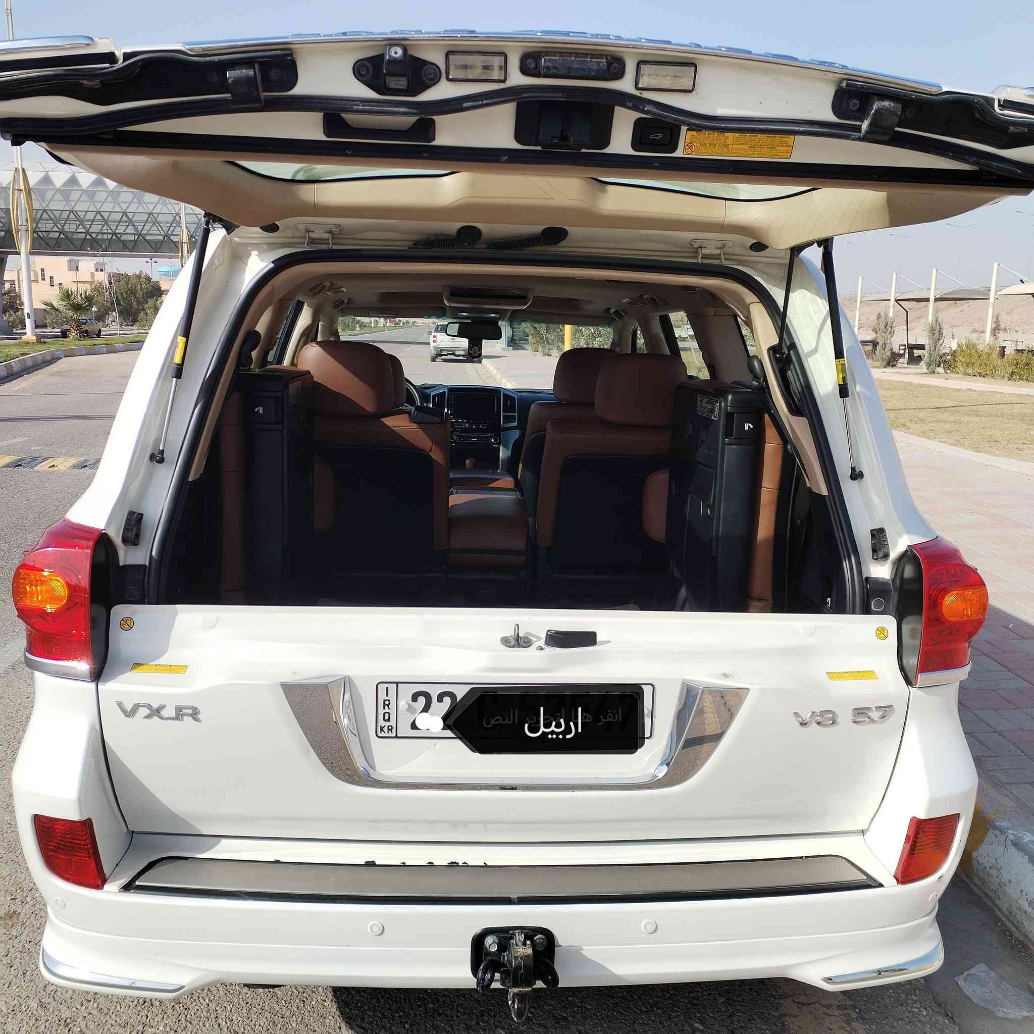 السلام عليكم
للبيع لاندكروز 2015 /5.7 /VXR مكفوله السعر 45000
مكان الفلوجه ***********
