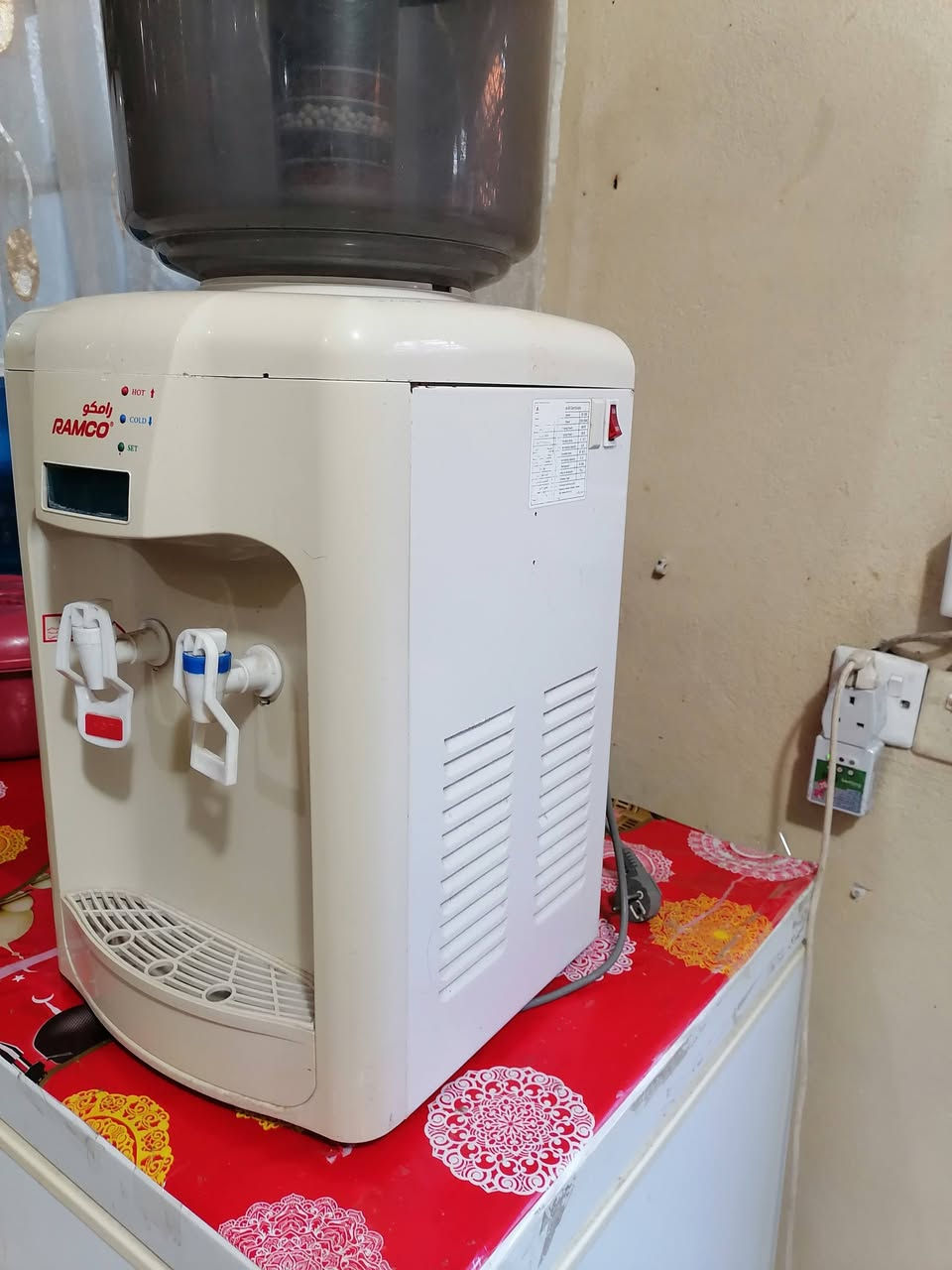 براد ماء رامكو شرط الشغل سعر ٩٠ الف ***********
