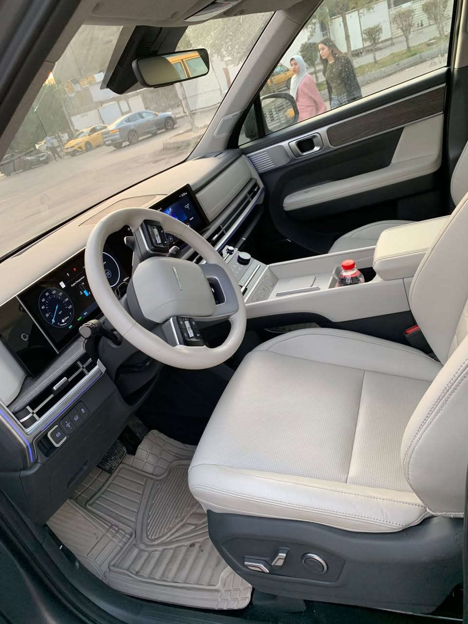 ياالله
السلام عليكم سنتافيا 2025 لمتد اوتبارك وارد امريكي

           الون : ( سمنتي طافي )

   المسافه المقطوعه : 9000 ميل 

   حالة الايرباك : دركه فقط

الضرر : صبغ حافة البنيد

حجم المكينه : 1600 تيربو + هايبرد 

                

#مواصفات

1. شاشه

2. كيجات دجيتل

3.كامرات 360

4.بانواما فتحتين

5. بصمه 

6.تشغيل عن بعد

7. رادارات 360

8. ايقاف ذاتي

9. ويل كب

10.بكلايت لد 

11.اشاير بالمري

12. هيترات بالكشنات خلفي امامي

13. تحديد مسار

14. نظام ايكو +سبورت + سمارت

15. هند بريك بصمه

16. اوتو هولد

17. لايتات زنون عدسه عالي ناصي

18. رادار امامي

19. صندوك كهرباء 

20. صندوك ذكي يفتح عند الاقتراب

21. قطعتين تبريد 

22. شفتات بالاستيرن

23.برادات خلفيه

24. حساسات خلفي امامي

25. كامرات 360 درجه 

26. كشنات جلد تدفئه تبريد

27. كشنات كهرباء 

28. كشن السايق ميمري 

29. فور ويل 4x4

30.نظام هترك 

31.اوتبارك تروح وتجي بالريمونت

32.كشنات خلفي كهرباء

33.سبعه راكب

 

السعر : الطلب في التعليقات سيأتي إليك مباشرة 🚓 

تفاصيل اكثر هذا رقمي *********** تحياتي 

مكاني بغداد
