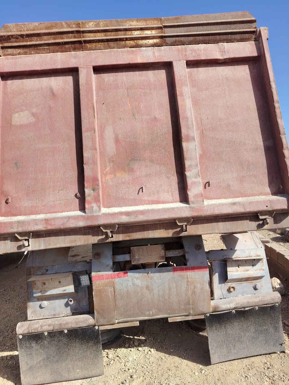 سلام عليكم نساف الماني لبيع يكعب 25ومع تعلاوه 31 مكفول من كلشي مكان القائم تواصل عل ***********
