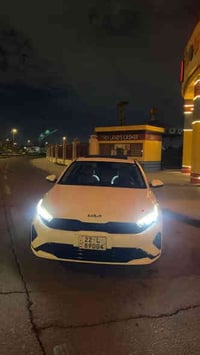 كي ثري موديل2022 المواصفات معروفه   السيارة ماشية 40الف رقم اربيل بسمي...