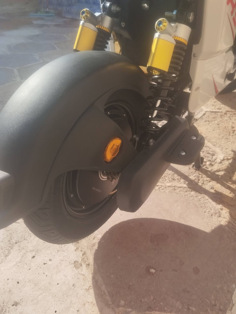 ار 9 مستخدمه شهر 500
***********
