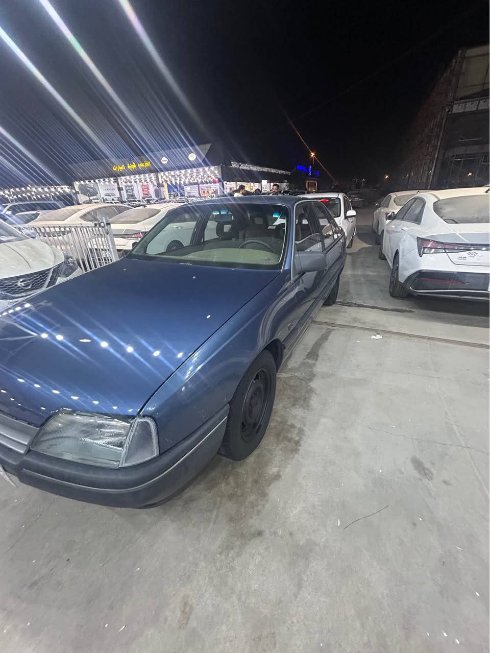 اوبل اوميكا معمره سيارة صبغ جاملغات خلفيه وقماره وجنطه رقم بغداد سنويه ماساقطه موجوده بنجف *********** النجف, العراق
