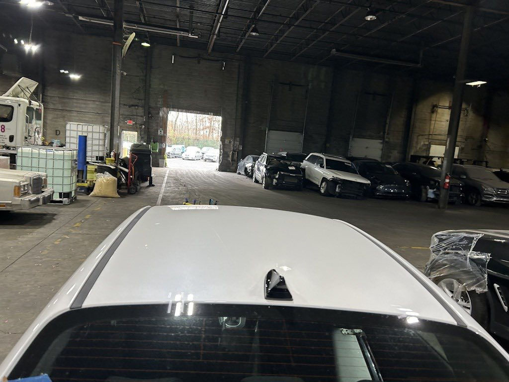 السلام عليكم لبيع فقط
فورتي موديل 2024
مرقمه بغداد
السعر 171 بيه مجال بصيط 
العنوان بغداد الحريه
الرقم ***********
حادثه فقط دعاميه
