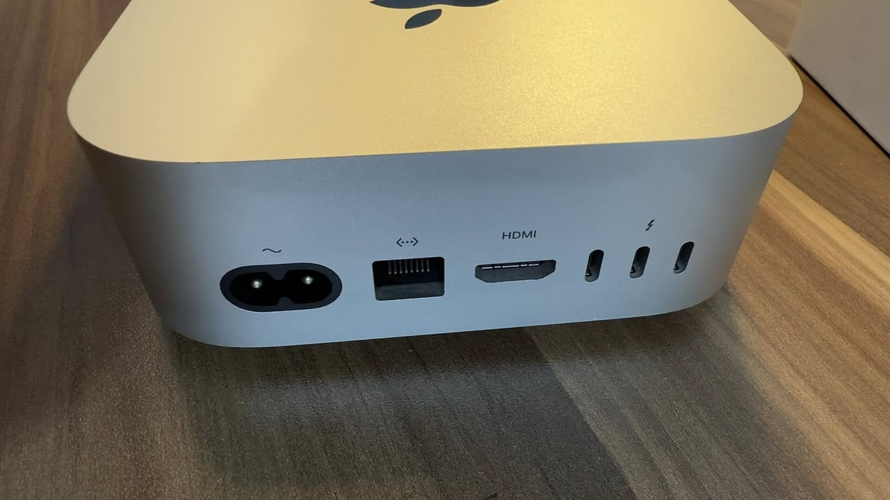 السلام عليكم،،رمضان كريم
https://t.me/Appllle_Product

Macbook Air m2  13،6 inch
Ram 8 
Hard 256 
لون مدنايت،بطارية 96✅ نظيف كلش ويا شاحن فقط،،،

Mac mini M4 
Ram 16 
Hard 256 
 كامل ملحقات كلش جديد وشرق اوسط.

Apple keyboard
مستخدمة كلش قليل بدون ملحقات.

Magk Apple Mouse
ما مستخدم كلش قليل 
لون اسود كلش جديد 

ملاحظة اخوان: كل قُطعة تُباع على حدا
للطلب والأستفسار ارسال رسالة 

قناه التلي 
https://t.me/Appllle_Product

تيك توك
www.tiktok.com/@wolf.wiq

انستا
https://www.instagram.com/wolf.wiq/profilecard/?igsh=MXdpZG5maTQ5N3p1ZA==


**إذا كنت صاحب هذا الإعلان وتريد حذفه لأي سبب، رجاءا أرسل رسالة إلى الدعم الفني**