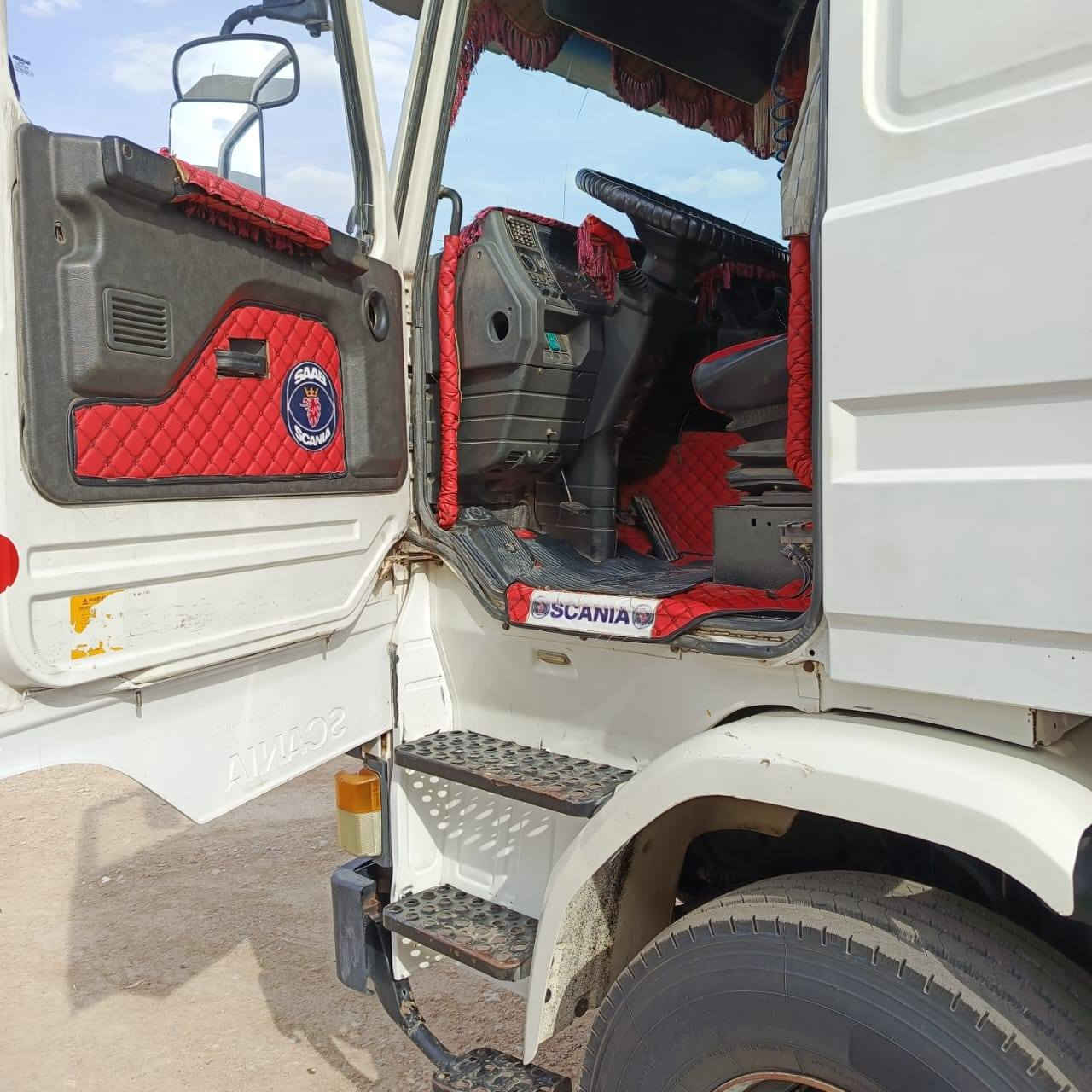 اسكانيا قلاب سكس ويل فل موديل ٩٥ سنغل عضلة محرك فحمي كير ٣في ٣ سنوية صاقطة قبل شهر مكفولة من كل شي رقم انكليزي دهوك بسمنة تواير طخم جديد جاهزة على الشغل بيهة صبغ تقليمات بسيطة شراي اتصل على هذا الرقم *********** اخوان ما اجاوب على التعليقات الموشراي لايتصل الموقع ابوماريا
