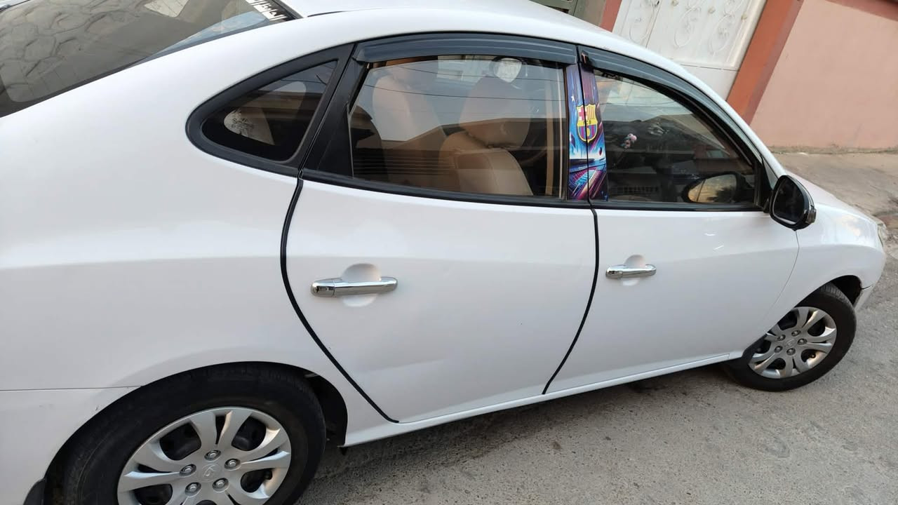 مقدس موديل 2011 كير محرك شرط
سنوية 2030 
رقم دولي 
كلين بدون صبغ 
بعدها بلادي 
*********** 
السعر 115 وبيها مجال قليل
