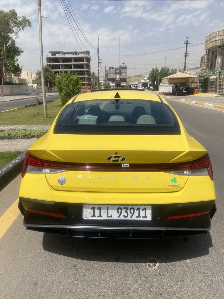 🔹🔹🔹السلام عليكم 🔹🔹🔹
النترا  2024 لمتدد فول 1/1   
 لون ليموني 🍋🍋🍋
          ( الرقم خصوصي )
1-بصمة تشغيل ابواب وصندوك
2-فتحة سقف ( سلايد روف ) 
3-محرك 2000 Doch دوش المرغوب 
4- 4كامرات امامية خلفية جانبية 
5-رادارات 360 درجة ( امامي جانبي خلفي )
حساسات امامي + خلفي 
6-مانع تصادم الامامي والجانبي والخلفي
7-التحذير عند فتح الباب 
8-دشبول شاشة 4 وضعيات للعدادات
9- 3 وضعيات قيادة ( عادي سبورت ذكي ) 
10-مثبت سرعة ذكي ( التحذير عند مغادرة المسار )
‏11- Auto Hold التوقف لفترات قصيرة
12-الهاند بريك بصمة
13-شاشة حجم كبير تدعم نظام الابل كار بلي 14-والاندرويد اوتو بدون كيبل يربط التلفون 
واير ليس و GPS  
15-شحن واير ليس 
16--ويل كب ١٧ مميز 
17-نظام الصوت Bose عدد السماعات 8 
18-تشغيل عن بعُد 
19-المراية الجانبية كهرباء اشاير بالمري 
20-اضواء ترحيب عند الاقتراب 
21-لايت لد 3عدسات  
22-داخص ابيض كشنات جلد 
23- كراسي كهرباء
24-نقطة عمياء
25-تدفئة بالكشنات
26-لد متغير الالوان ١٢ لون على طول الدشبول
27-كير اوتماتيك و S وعادي ٨ نمر
28-تحديد مسار وقيادة الية والسياقة على خطوط 
الشارع في حال الاجتياز تنبهك
30-مانع انزلاق ومانع تصادم
🔷حادثها بيبان 2 فقط تبديل🔷☑️
 ايرباك برده
31-ماشيه 68 الف حقيقي
المكان. بغداد البديات قرب المرور 
للأستفسار ‭0783 894 0840‬
🌷🌷السعر 165$ بيها مجال 🌷🌷
