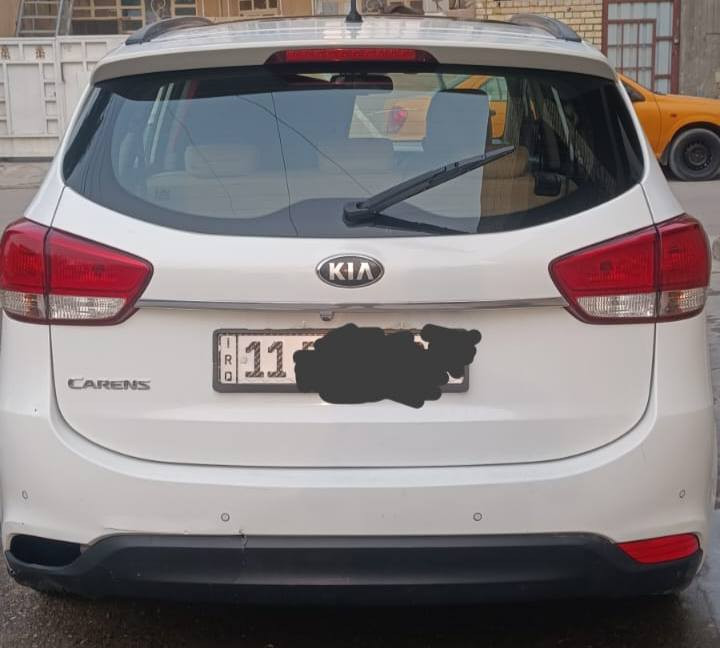 السلام عليكم كيا كارنز للبيع فقط بدون مراوس موديل 2014 خليجي سبعة راكب السيارة بدون حادث والسونار مرفق مع الصور مكينة 2000 ماشية 95000 الف وقابلة للزيادة مكينة مبدل كازكيت فقط سعر 142 ورقة مكان السيارة الدورة للاتصال ***********
