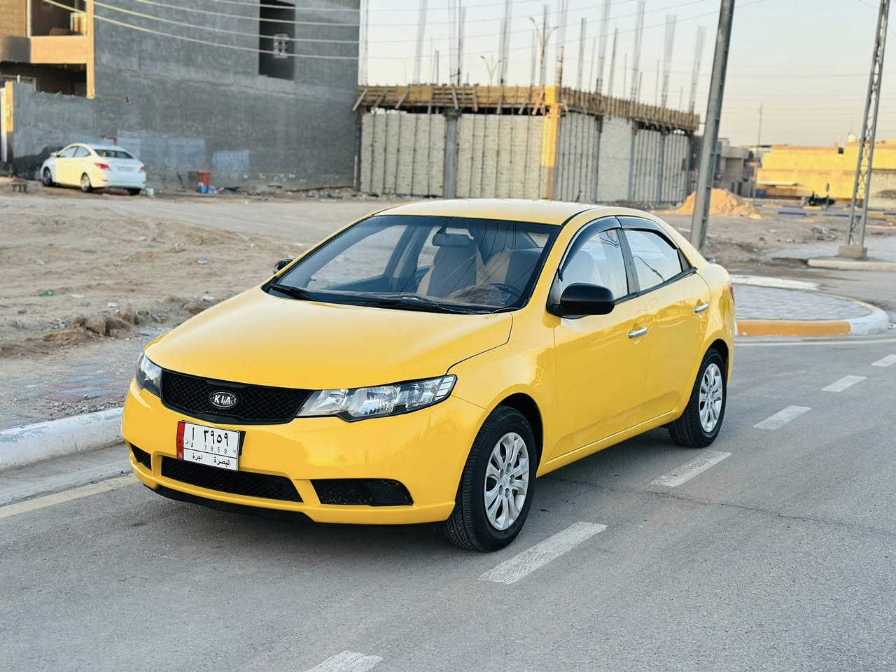 السلام عليكم للبيع سيراتو مديل 2010 السعر 82 وقابل التفاوض وارد خليجي مكفوله كفاله عامه من كلشي شرط السونار الاستفسار *********** السياره جديده وحلوه سنويه الغايه 2028 الانتهاء مشروع وظني مصفره هيئه  وغرامات مكينه وكير مكفولات حداديه جديده ومكينه جديده مكينه 1600 دوش دكشن عالي مكاني كربلاء المقدسه
