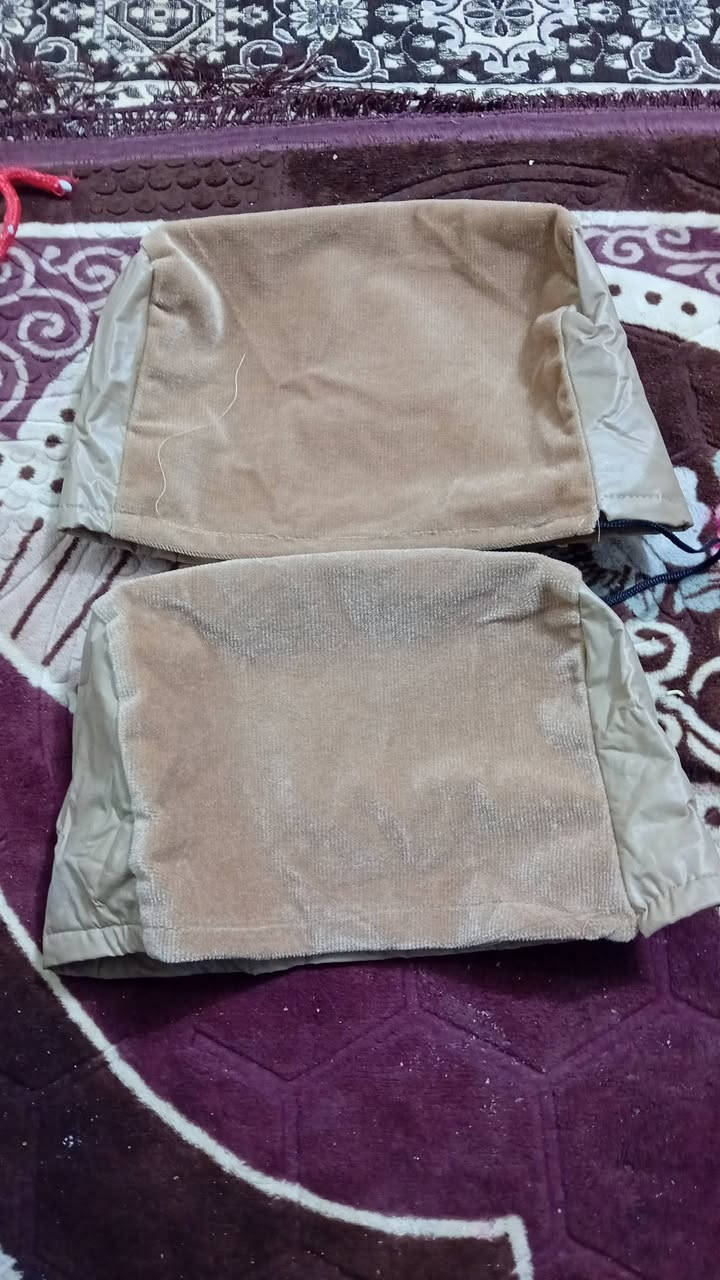 السلام عليكم 
دوشمه سوبرمان جديده اصليه اللون بيجي مخمل والظهر جلد 
التواصل ***********
