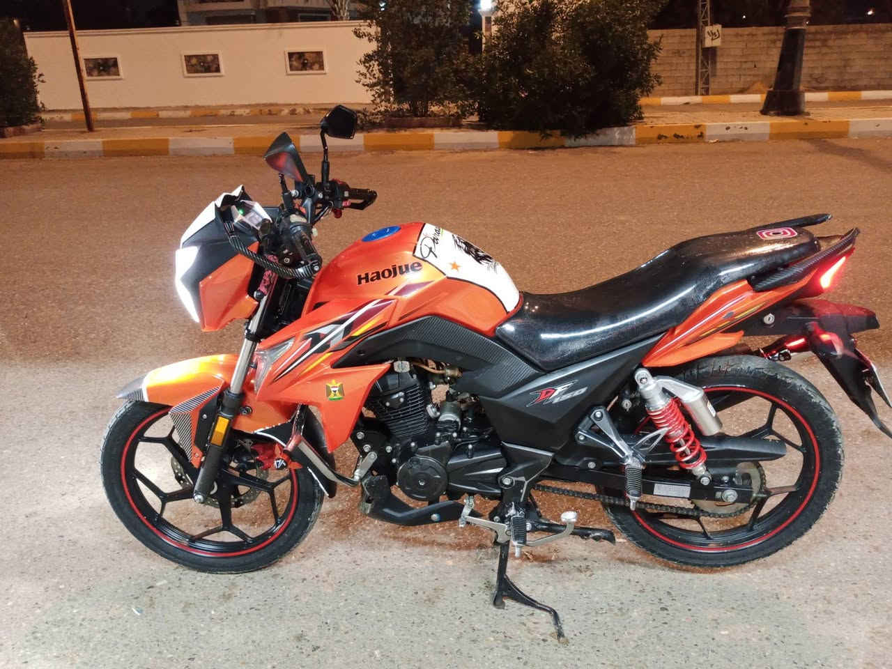 دي اف للبيع موديل 2020  مسجله ارقام انگليزي جديد تحويل مباشر دراجه جاهزه وحلوه نضافتها احله منل صور سعر 16/ ونص. بي مجال مكاني الرمادي الصوفيه رقم ***********
