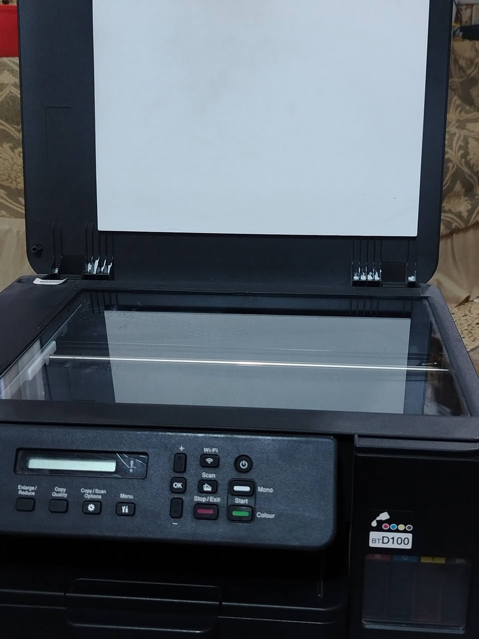 طابعه نوعيه برذز 530 تطبع وجهين اقتصاديه وايفاي طبع صور شخصيه  مستعمله لمده شهر وبيها ضمان شهر من تاريخ البيع لتواصل ع الرقم ***********
