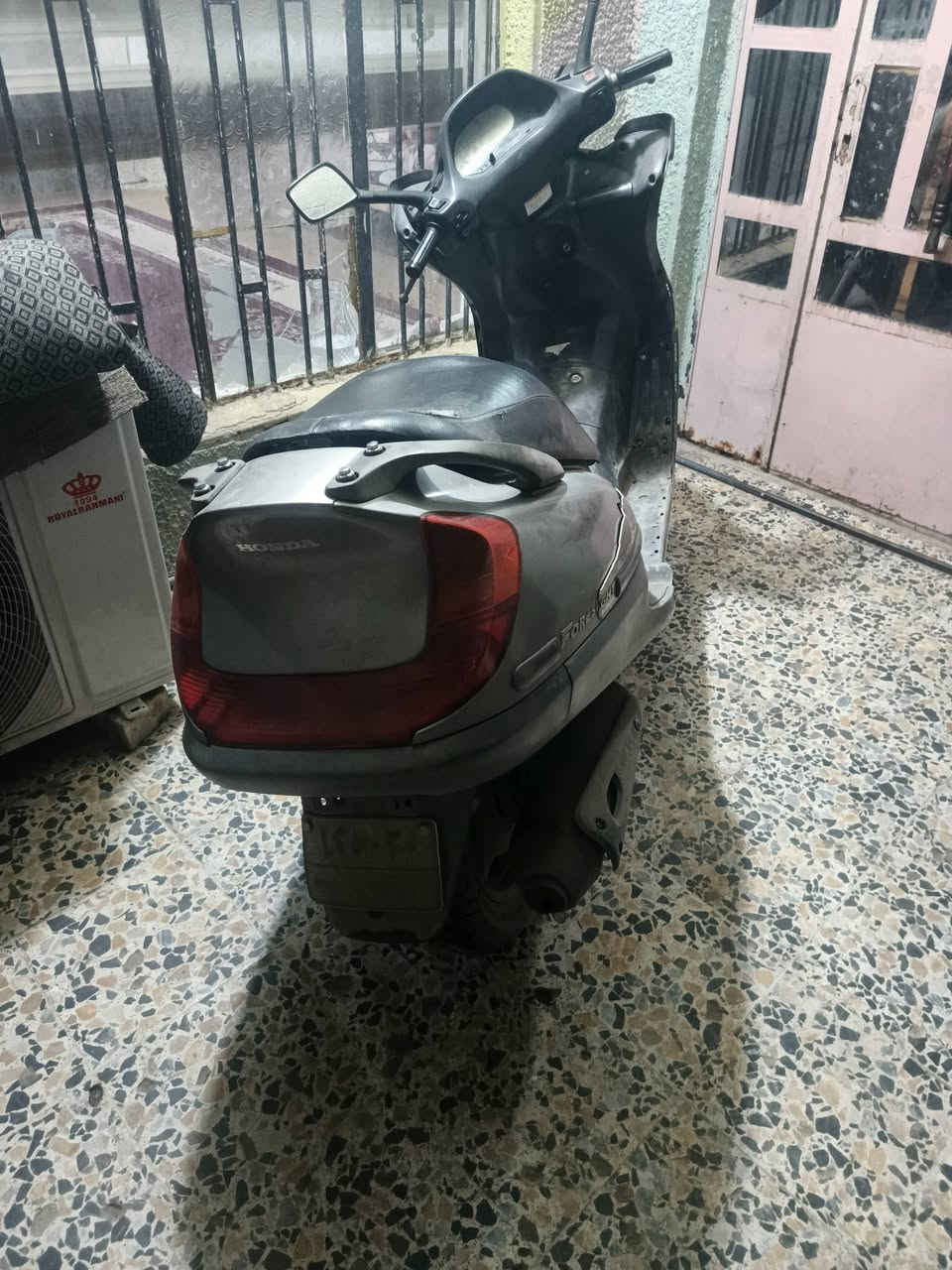 فورسايت للبيع رقم بغداد سعر ١٥ورقه ***********
