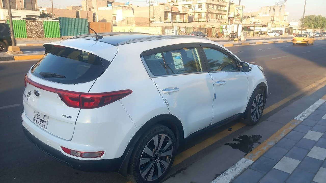 سبورتج 2017
خليجي ابيض 
ماشية   111  الف كيلو فقط 
محرك 2000 
رقم بغداد بأسمي 
سنوية اصدار سنة 2025
هزة نهاية سنة 2025 
المواصفات 
بصمة
ترحيب
بانوراما 
3 انضمة قياده  ( ايكو - سبورت - نورمال )
مري كهرباء + شفط 
حساسات امامي + خلفي 
فول تحكم ستيرن 
زراكات لايتات 
شاشة وسطيه + كاميرا خلفيه 
كاميرا أمامية 
السيارة بيها ملاحظات بسيطة موجودة صورة سونار بيها التفاصيل  .
العنوان / بغداد / البلديات
السعر 170 
***********

