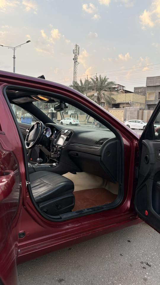 السلام عليكم اوباما 2014 ( ادوات ادوات ادوات) السياره فئه الS السياره فووول مواصفات للاخير بانوراما كشنات جلد كهربائيه منضومه زنون كير طياره شاشه جبيره ( كصتها جنطه ) ( متومه وكامله ورقم الشاصي من تدكه تطلع السياره نفسها ) وسنويتها وياها للاستفسار *********** المو شراي لا يتصل ( مكاني بصره )
