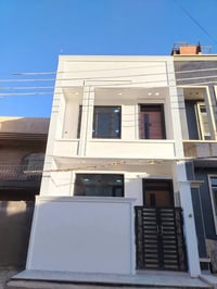 للبيع مشتمل ٥٠م ٣ طوابق حديث قريب الشارع التجاري ....... اعلان رقم ٤٢٢...