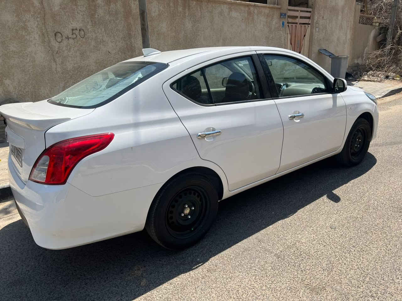 نيسان سني هندي موديل 25 كفاله عامه ماشيه 10 رقم اربيل  رقم التلفون /***********
