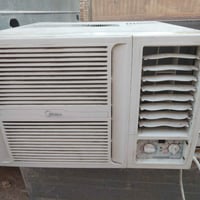 مكيف للبيع طنين شرط الفحص و ضمان اخو الجديد السعر 225 رقم 07760912650