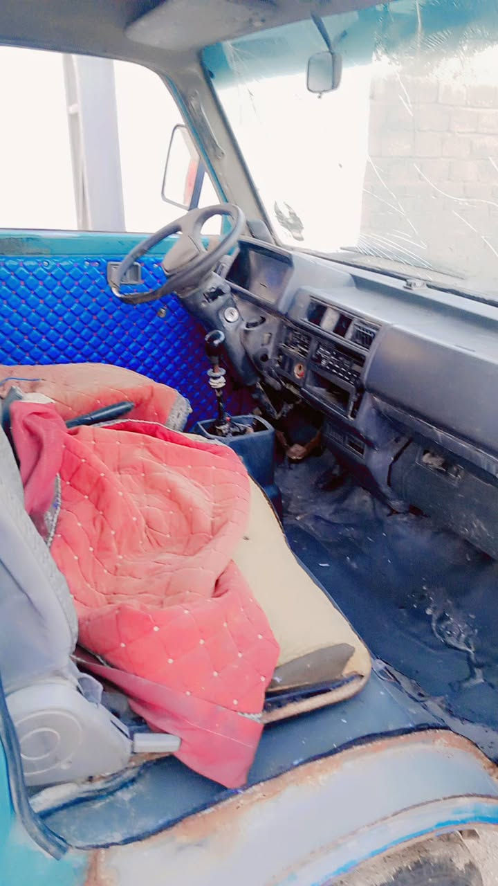 سلام عليكم كيه موديل 96 محرك مكفول جير مكفول شاصي مكفول رقم شاصي شعار مكلف بنشر 48وبيه مجال صاحب سياره ***********
