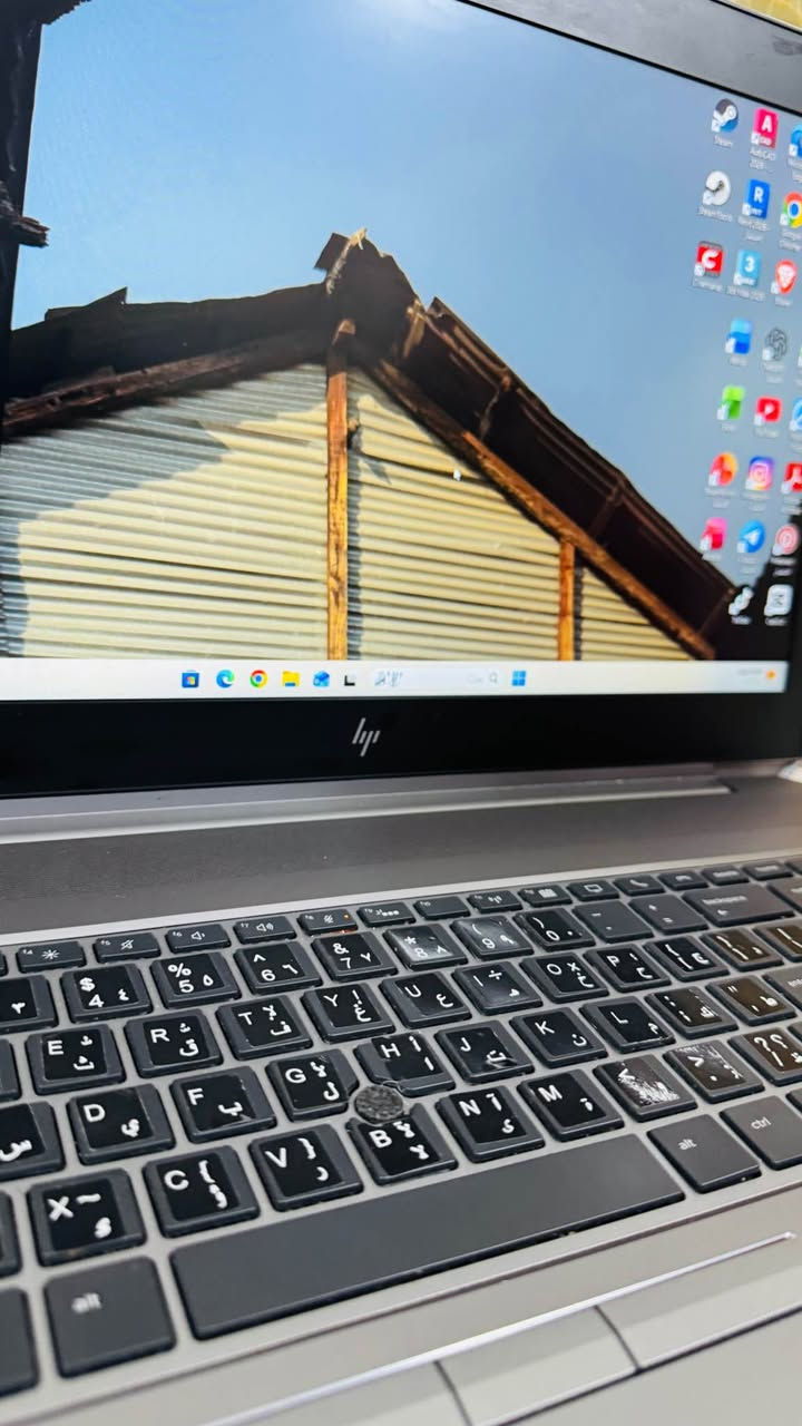 لابتوب احترافي مناسب لبرامج الهندسة والتصميم والبرامج الثقيلة، يعمل بكفاءة عالية وحالته جيدة.
المواصفات:
HP ZBook 15 G5 :الموديل •
2.60GHZ بسرعة Intel Core i7-8850H :المعالج•
32GB DDR4 :الرام •
• كرت الشاشة: 4GB
•التخزين: 1TB تقريباً (954GB)
bit-64 Windows 11 Pro :النظام •
المميزات:
• أداء قوي وسريع
• مناسب لبرامج الهندسة مثل AutoCAD وبرامج التصميم
• شاشة كبيرة ومريحة للعمل
• جهاز عملي للاستخدام الثقيل بغداد, العراق


**إذا كنت صاحب هذا الإعلان وتريد حذفه لأي سبب، رجاءا أرسل رسالة إلى الدعم الفني**