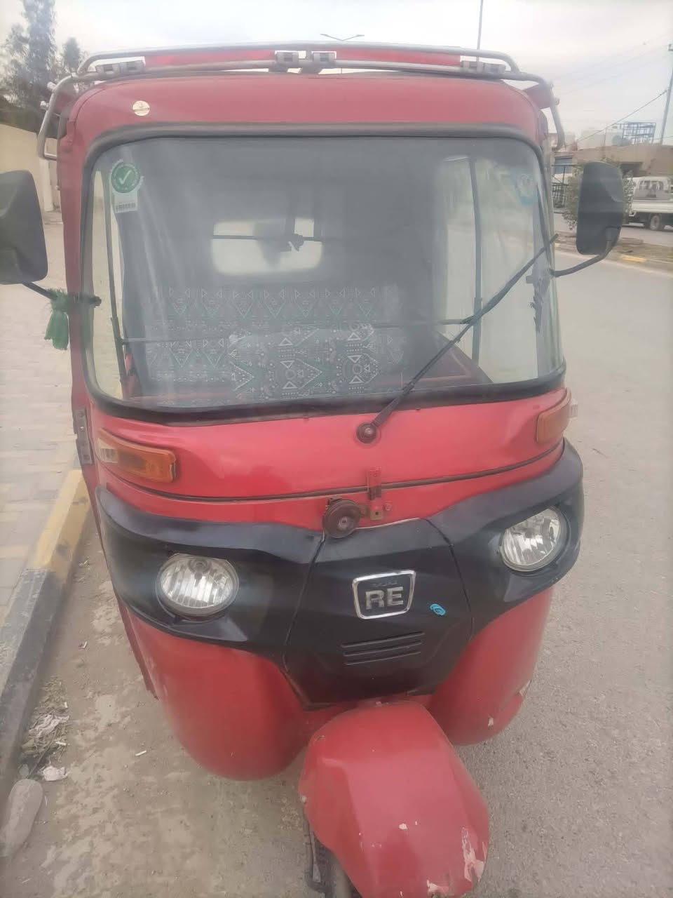 السلام عليكم تكتك للبيع موديل 18 بشهر ال12 يعني 19 أوراق كامله التكتك شغاله كلها كهربائيات كبل للشارع  شغاله كامله مكاني نعمانيه ***********
