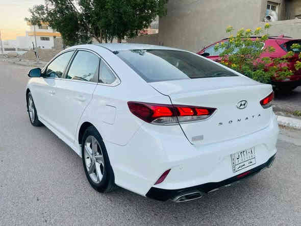 السلام عليكم
سوناتا 2018. خليجي شركة العامة مكفولة 
رقم بغداد 
مواصفات 
١- محرك ٢٤٠٠ دوش 
٢- كشنات جلد + كهرباء 
٣- قطعتين تبريد 
٤- مري شفط + إشاره 
٥- كامره + شاشة وسط 
باقي مواصفات الشركة العامة 
سياره جاهزه من كلشي ماشية 120 الف كم مكينه وكير على وضع الشركة بدون فتح 
مكفولة من الحادث والصبغ بية بارد مكانين صغار 
مكانه :- بغداد 
السعر :- 154
***********
