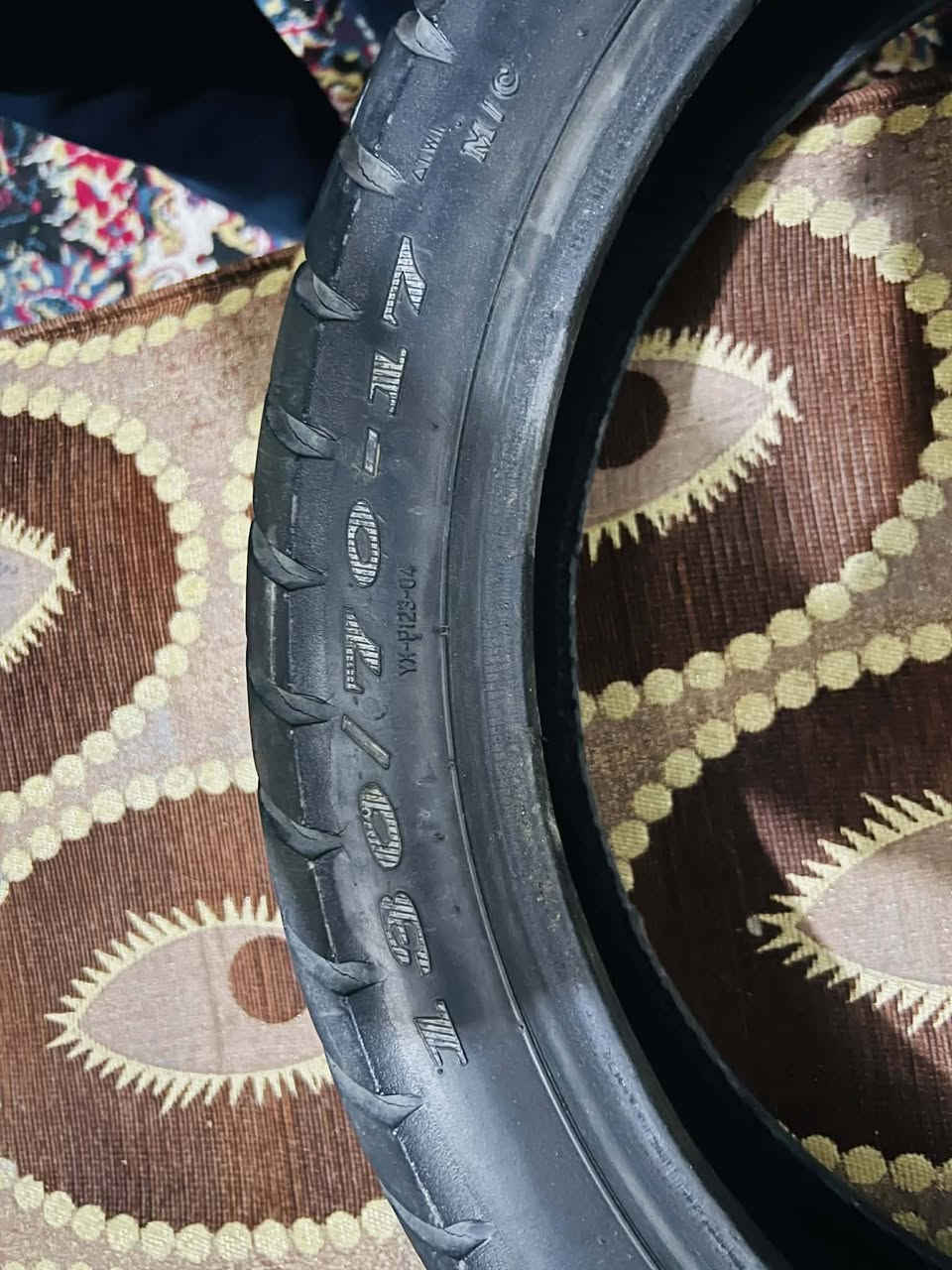 سوبايه دايون لايتي تاير لايتي بلادي خلفي مع صالنه رياضي مع كاتم وياه استفسار اكثر خاص او تصال على رقم*********** شلعه ب45الف نهايتهن #بس صالنه 25
