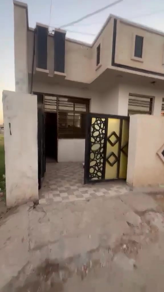 سلام عليكم بيت للايجار مساحه140متر+حديقه  
ايجار450قفل 
الموقع الدورة البوعيثه مجمع الرحمن 
***********
