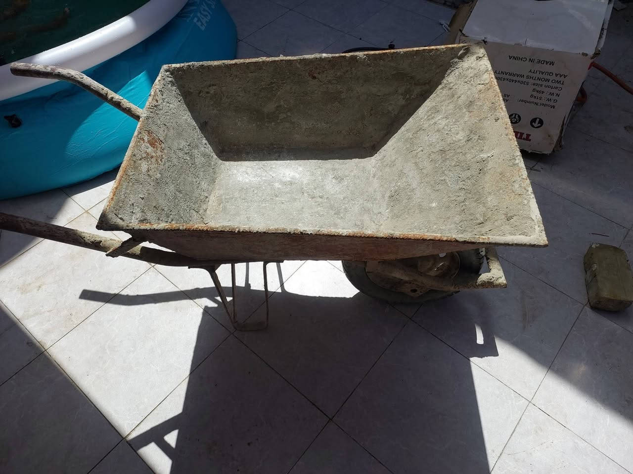 للبيع
عربانه تفصال مفصلها ب ١٦٠ مثل مال الخباطة نظيفه تاير دراجه
مشتغل بيها قليل السعر ٨٠

قضاء المدينة منطقة البدران 
***********
