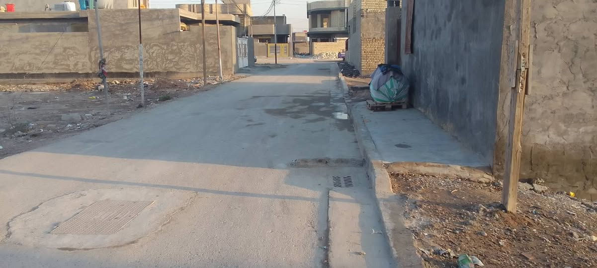 سلام عليكم قطعه ارض مساحة ١٥٠متر قرار ٣٥مشمولة بل طويب جامع طة قرب ملعب العيساوي شارعين الاعراض خدمات كاملة شارع شيخ خلف الزبيدي بل بداية قريبة على خدمي العريفية واجة ٧ونص في ٢٠....أتصل على الرقم ***********
