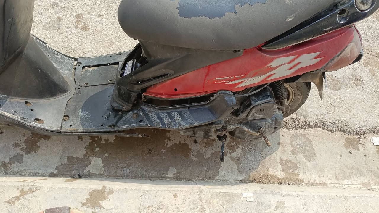 السلام عليكم درجه فرشه البيع شغله  محرك خير من الله  كهربائيات كله شغله سعر 150الف قفل 
للاتصال ***********
