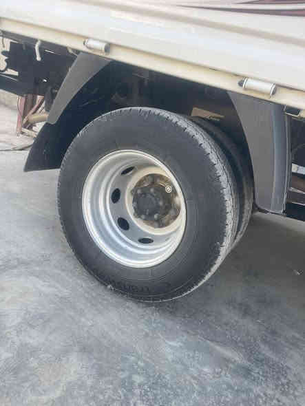 كيا فحل موديل. 2020شكل جديد.  محرك. 4000مفتوح. مكفوله كفاله عامه من صبغ وتبديل. محرك بلادي مكفوله. 
محوره تابر خلفي. ١٤
سعر ١٦٤$
عنوان بغداد. ليوسفيه. ناحيه الرشيد. 

‭٠٧٨٧ ١٣٧ ٧٣٩٧‬
