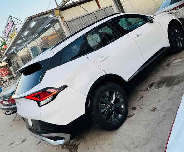 السلام عليكم كيا سبورتج موديل 2023لارج الطويله فئة SX يعني فول ماشيا 13 الف مايل صور الحادث بالنشور مع السونر 
بانو راما 
داخل جلد  بلاد
هند بريك بصمه 
تبريد قطعتين 
تو ويل 
مكينه 2500
كاربلي 
مودات قياده متعدده 
فول تحكم ستيرن 
كشن كهرباء 
تدفئه كشنات مع الستيرن 
شاحن واير ليس
رادارات
خزن ميموري 
مود دايف 
اوتو هولد 
بصمه تشغيل عن بعد 
اشارة ترحيب بعد بيهه هواي مواصفات السعر 190 ورقه بدون رقم مكانها بغداد زيونه الاتصال *********** بغداد
