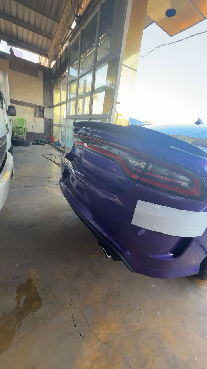 سلام عليكم                                                                         جارجر بنفسجي.  جيتي.                                                                                       وارد امريكي.                                                                                  حادث فقط باب خلفي  وجاملغ راجع بارد السيارة فول عدة               الفتحة.                                                                                           السيارة مكانهة بغداد البلديات.                                                            سعرهة  275 ورقة بيهة مجال بسيط.                                                                                   الرقم ***********
