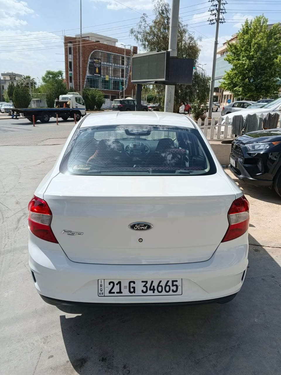 فۆردی فیگۆ 
سەیارەکەی پاک و بێ مەسرەف وجایز 
دوو پەڵە کاردی هەیە 
بێ بۆیاخ
مەکینەی لەبەر قایشی تایم کێس کراوەتۆ
81 هەزار ڕۆشتوە 
***********
شوێن سلێمانی السليمانية, العراق

