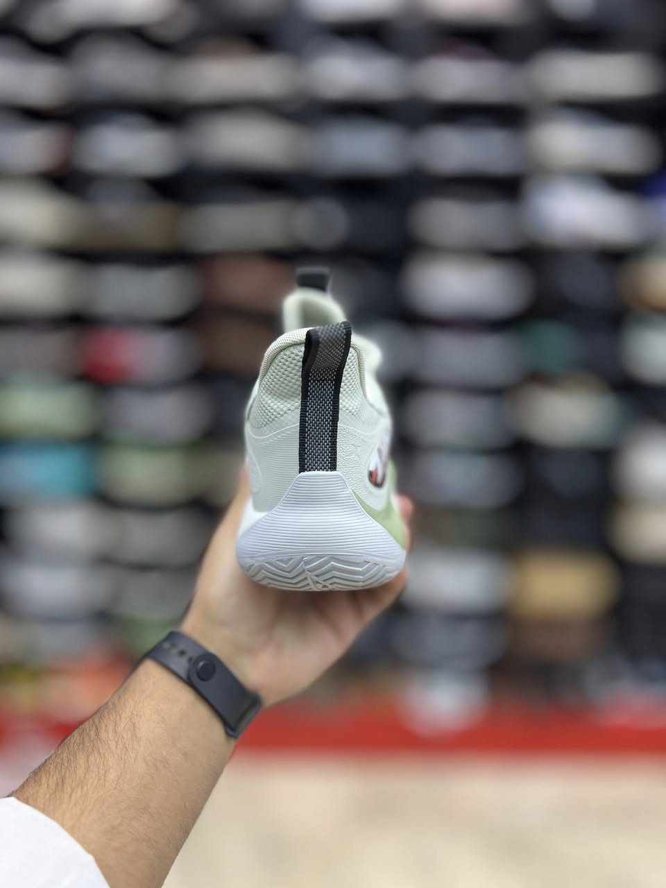 ماركة اكس تيب اصدار 2023
حذاء كرة 🏀🏀🏀
وزن خفيف 
قياس 41
العنوآن نجف ملحق الروان 
توصيل 🚚 محافظات 6 داخل النجف3 
*********** واتساب
