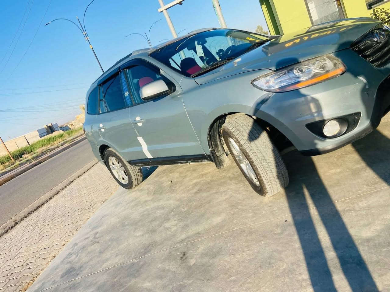 سنتافي 2007 محدث 2010
امريكي 

 لون فيراني ( سمنتي) 

رقم نينوى صدامي حت هزه بيه جديده 

محرك و كير مال كصه جدد ،،6V 2700 مرغوب 

بيه جم قطعه صبغ (اثر جراد) ابيع احزام 

السعر 90 ابيع مقدمه  

رقم الهاتف ***********
