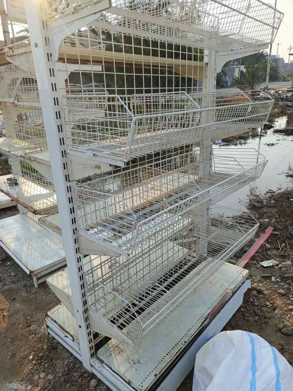 رفوف حمال مع رفوف تركي ابو سله للبيع رقم ***********
