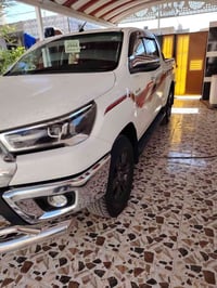 هايلوكس • ٢٠٢٢ • كير عادي