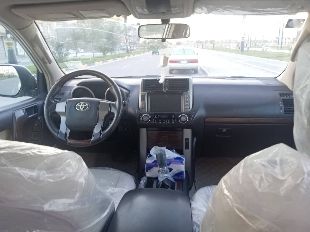 السلام عليكم البيع برادو موديل 2010 اصل كير محرك خير من الله جاهزه من كلشي المكان بصره كرمت علي ابو صخير قرب مشروع حقل الماء السعر خابر وتدلل ***********
