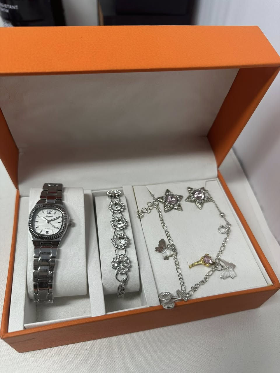 بوكس نسائي سعر البوكس 20 الف مع توصيل


**إذا كنت صاحب هذا الإعلان وتريد حذفه لأي سبب، رجاءا أرسل رسالة إلى الدعم الفني**