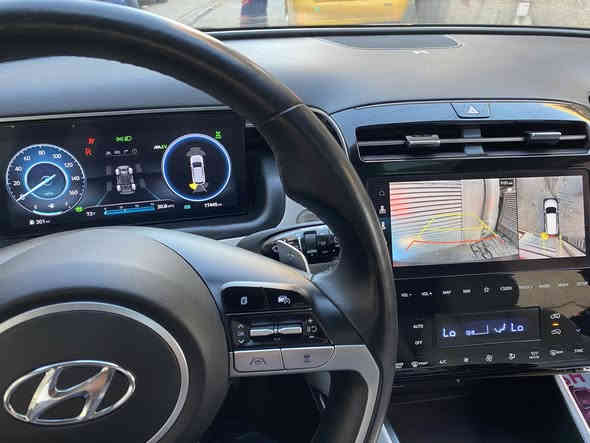 للبيع توسان وارد أمريكي دخول جديد 
هايبرد موديل 2024
ماشيا 17الف حادث موضح بالصور 
بدون صبغ مبدل بابين وجاملغ تفصيخ نفس اللون وبيها قبغ جنطه مصبوغ من امريكا 
فول مواصفات لمتت
بنوراما 
تتقدم وترجع بالريمونت 
كشنات جلد 
تدفئة وتبريد كشنات 
استيرن رجاج وتدفئة 
وبعد بيها هواي مواصفات لمتت معروفه 
السعر 193وبيها مجال  مع الترقيم ورسومه 
بدون كمرك 
رقم مجان 
هذا رقمي ***********
مكان السياره بغداد
