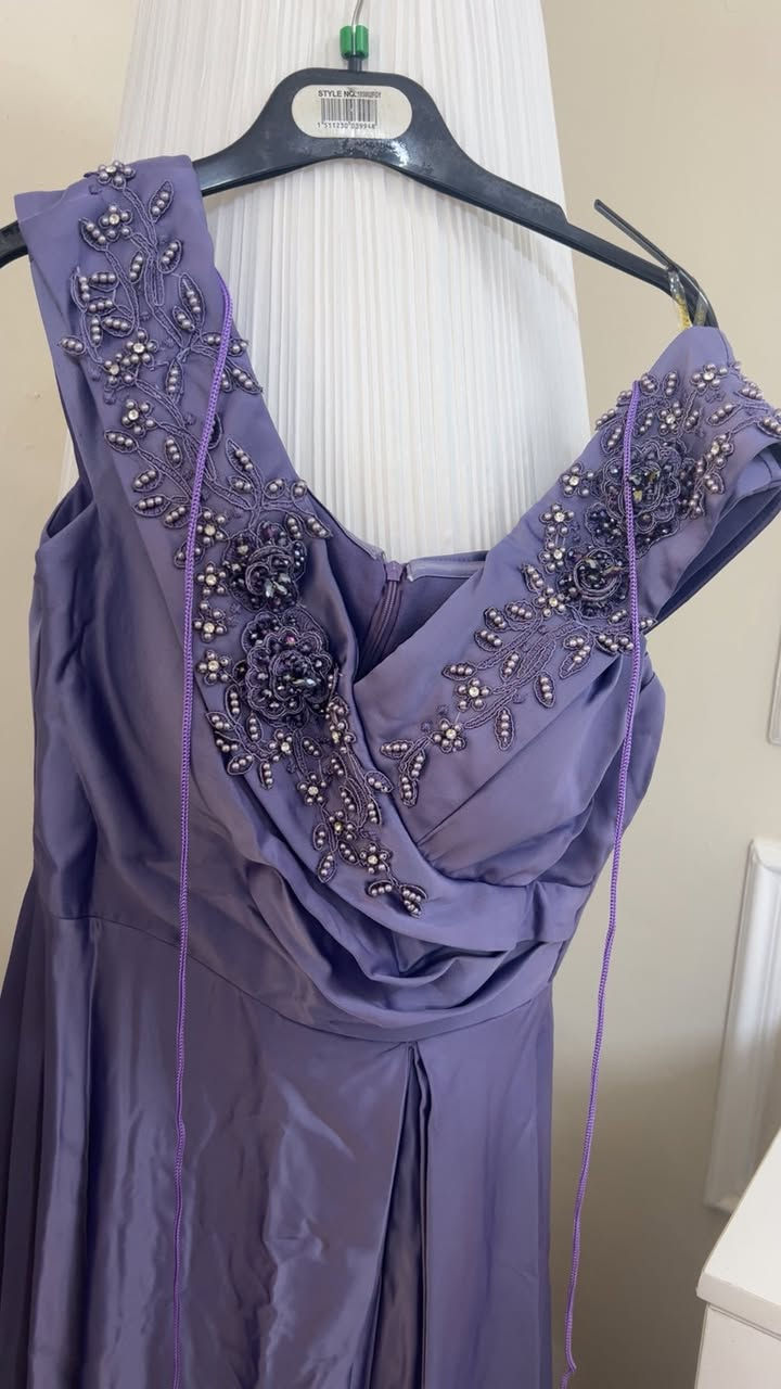 فستان قياس 38 جديد مملبوس السعر 40 ويا التوصيل


**إذا كنت صاحب هذا الإعلان وتريد حذفه لأي سبب، رجاءا أرسل رسالة إلى الدعم الفني**