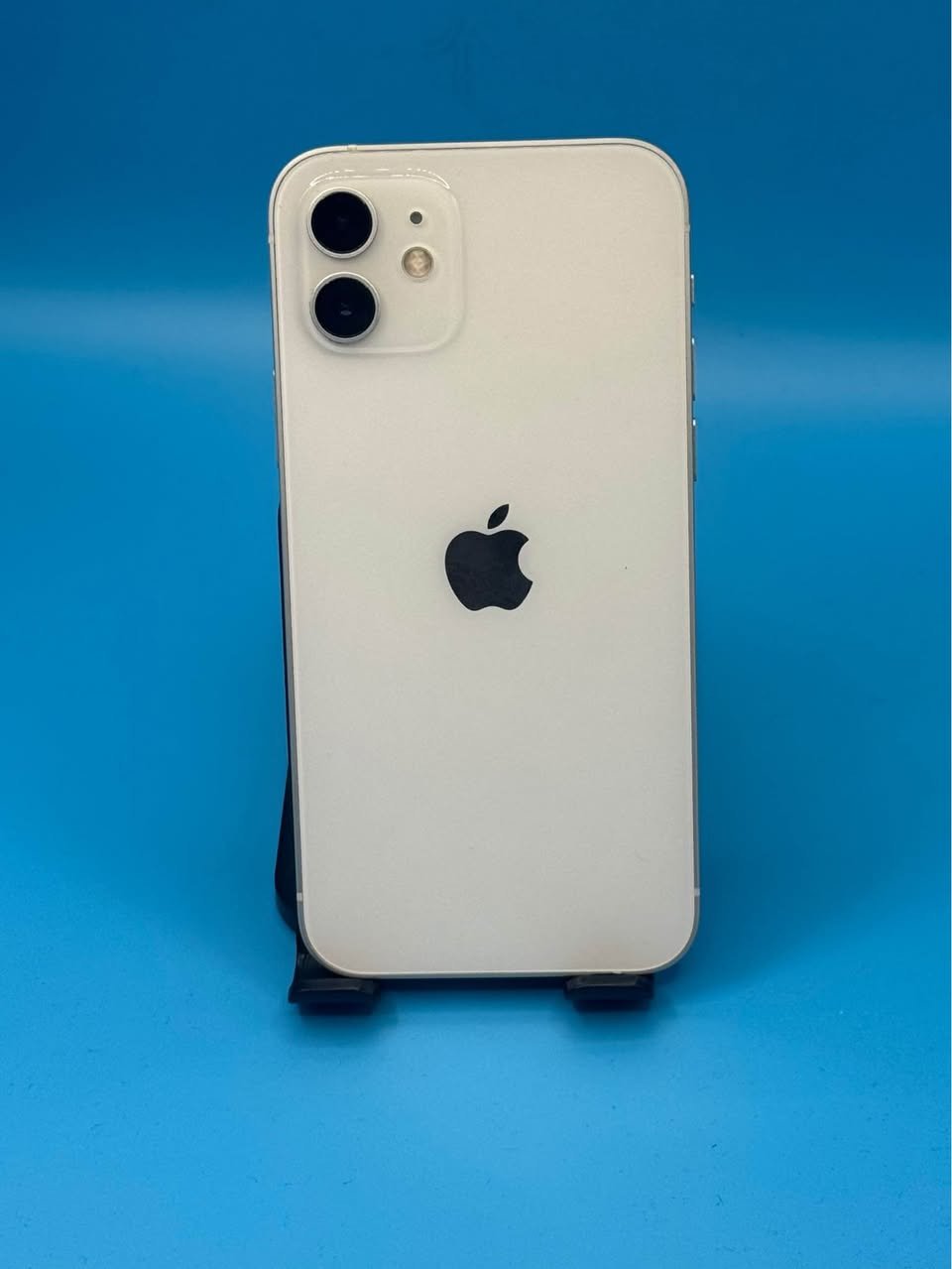 iPhone 12 
💾 128
🔋⚠️ تازە گۆڕاوە پاتری پۆبجی لەسەرە بەقوەتە
شاشە گۆڕاوە بە شتی ڕیک حساب بکە بیلادی وایفای هەنێ جار ئەبڕی و یەتەوە زۆر نیە 

بەلاش  🔥 
110$
***********
گەیاندنم هەیە السليمانية, العراق
