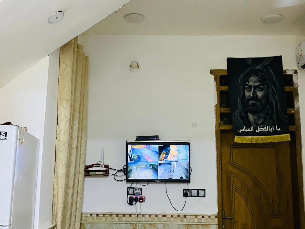 دار للبيع
الموقع منطقة نهاوند الرابعة الفرع مقابل شارع 30 قريب على مدرسة الاصول الابتدائية.

نوع الدار طابو صرف

يتكون الدار من طابقين 

الطابق الاول.استقبال 5.5×3+ مطبخ ومنور + صاله مع منور 4× 5  +غرفه 5×3.5  +صحيات داخليه وخارجيه متكاملة 

الطابق الثاني غرفتين نوم جبيره 5×5. 

+ صحيات متكامله.السطح ايزو كام بناء 2023 

*ملاحظة. المساحة ١٠٠ 

*العقار مطلوب اسكان 27 مليون.

للاستفسار الاتصال على الرقم *********** 

واتساب موجود
