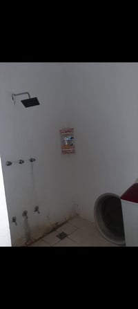 بيت للبيع مساحه ٩٠ م يم حسينيه محمد داود خلف المحلات مباشرآ  يبعد عن ش...