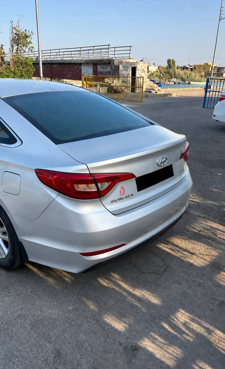 للبيع سوناتا ٢٠١٧ أدوات كصه جنطه سياره بانزين  بانزين
محرك دوش عداد ٢٦٠
يعني صاروخ لادونز ولاشي 
بنزين عادي شرط 
سياره كارتون دخول جديد
محرك كير حداديه كفاله تبريد كفاله كامره خلفيه شاشه اصليه كار بلي ذكيه لايت زنون عالي ناصي
بيه أرقام اوسنويه على الشاصي شمالي انكليزي 
مكانه البصرة سعر 60ورقه وبيها مجال 
لتواصل ***********
