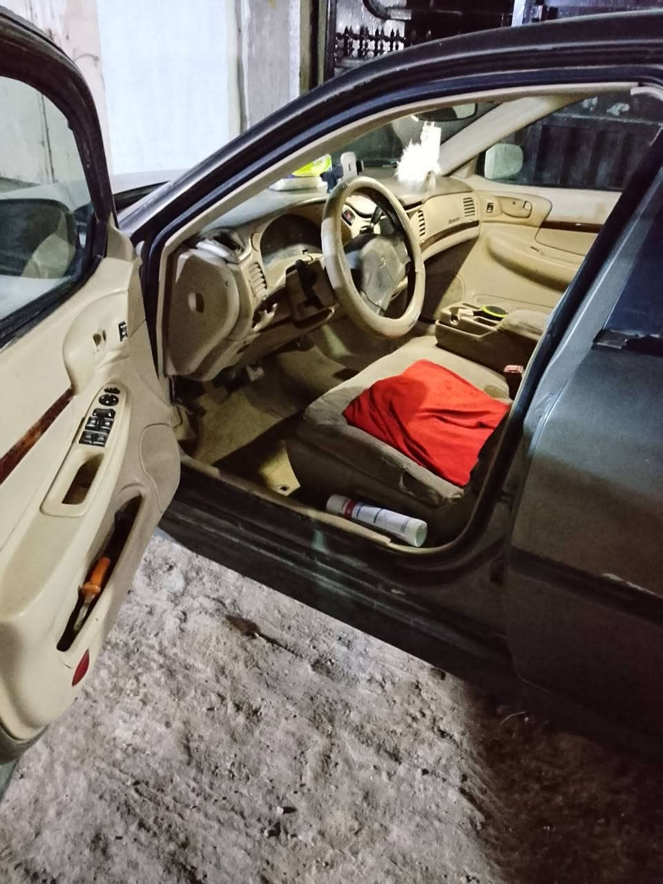 سلام عليكم سياره شوفت عينكم سياره نضيفااسم السياره امباله 2003 نواقصها تخربط ودخانه بيضه بيعها علا حطتها السعر 20 بيها مجال للاستفسار رقم ***********
